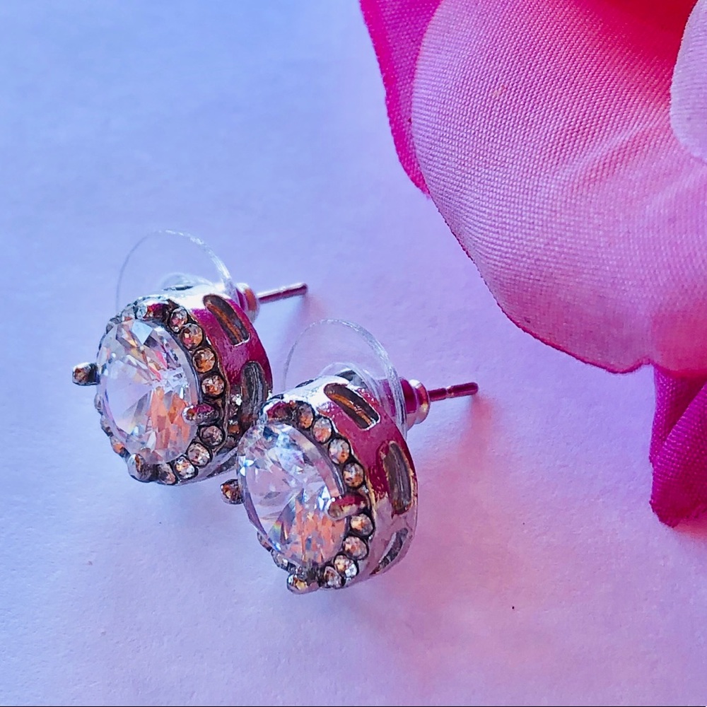 Silver Plated Crystal Zircon Stud Earrings - Picture 6 of 6